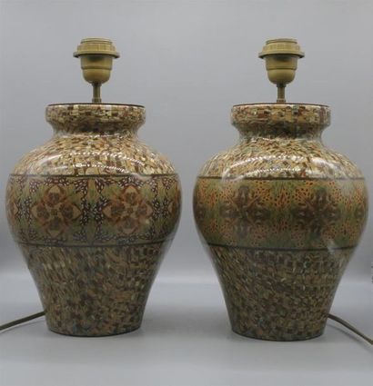 null Jean GERBINO (1876-1966) - VALLAURIS.
Paire de vases balustres électrifiés,...