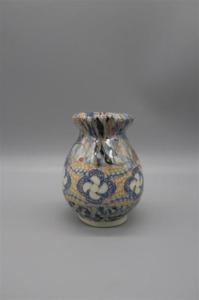 null Jean GERBINO (1876-1966) - VALLAURIS
Vase balustre en céramique mosaïquée de...