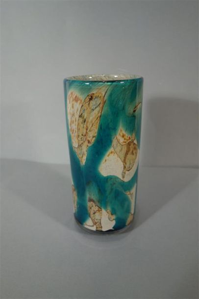 null MOHÔ
Vase tubulaire en verre mélangé bleu turquoise, jaune, ocre et tacheté...