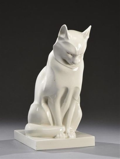 null Édouard-Marcel SANDOZ (1881-1971) & PORCELAINES DE PARIS (éditeur)
"Chat assis...