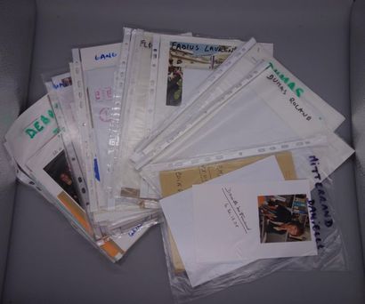 null POLITIQUE FRANÇAISE. 73 documents (lettres, photos ou reproductions photographiques...