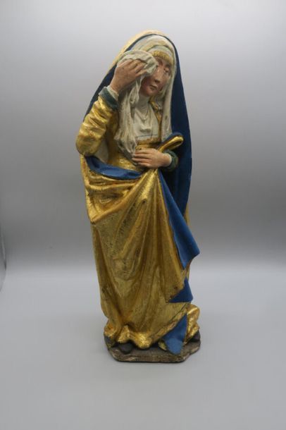 null Statue en bois polychromé et doré représentant Sainte Anne.
H. 43 cm.