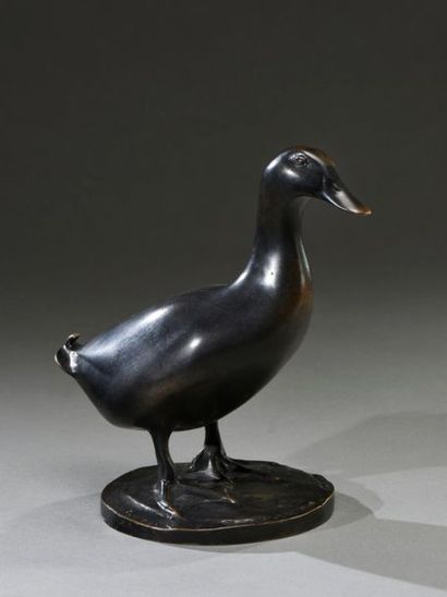 null François POMPON (1855-1933).
Canard, 1927. 
Bronze à patine sombre à fond brun...
