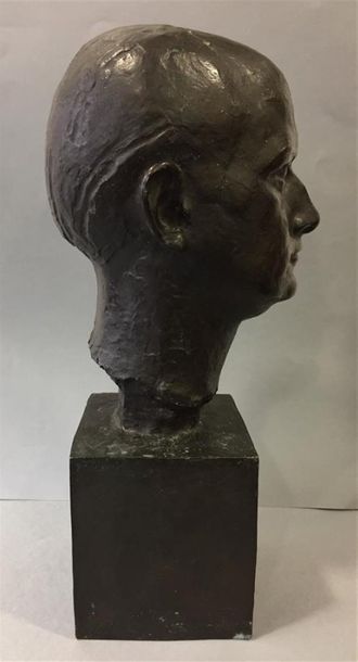 null André BIZETTE-LINDET (1906-1998). 
"Tête d'homme". Epreuve en bronze à patine...