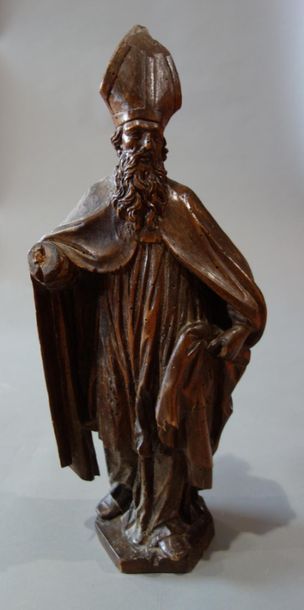 Sculpture en bois représentant un saint évêque.
XVIIIème...