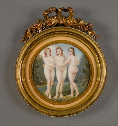null École française du XIXe, les trois grâces, miniatures sur ivoire, mise au carré,...