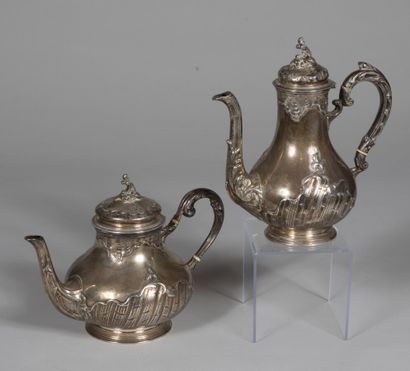 null Service à thé et café dans le style Louis XV, chiffré. 

Poinçon Minerve, Mo....