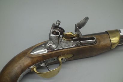 null Pistolet mod.1822, platine marquée " MRE.RLE DE TULLE ", queu de culasse " MLE...