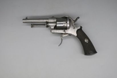 null Revolver à broche, marqué FABRIQUE DE ST ETIENNE.ACIER FONDU., poinçon de ST...