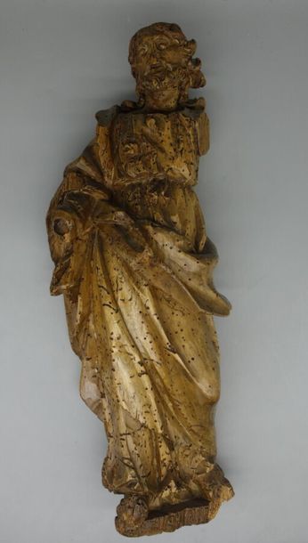 null École française du XVIIème siècle.
Saint Personnage.
Sculpture en bois.
Piquée,...