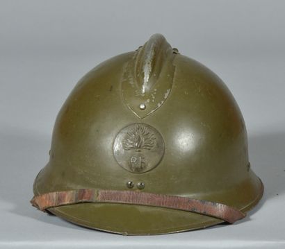 Casque ADRIAN 1926, infanterie (rondache),...