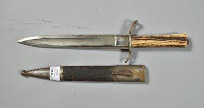 Couteau de combat allemand, du type N°461...