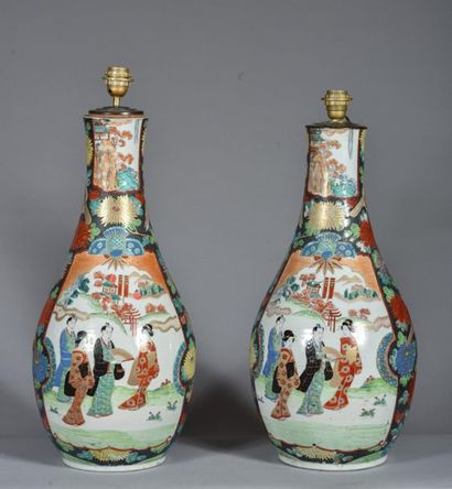 Japon XIXème.
Paire de lampes en céramique...