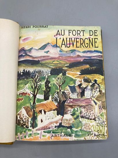 null POURRAT Henri. AU FORT DE L'AUVERGNE. PARIS - GRENOBLE, ARTHAUD, 1955. Un volume,...