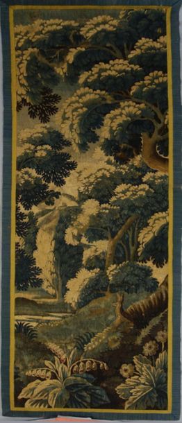 null Aubusson, fragment de tapisserie en verdure.
Début du XVIIIème siècle.
H.238...