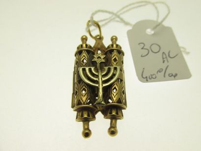 1 pendentif Torah or bas-titre 400°/°° deux...