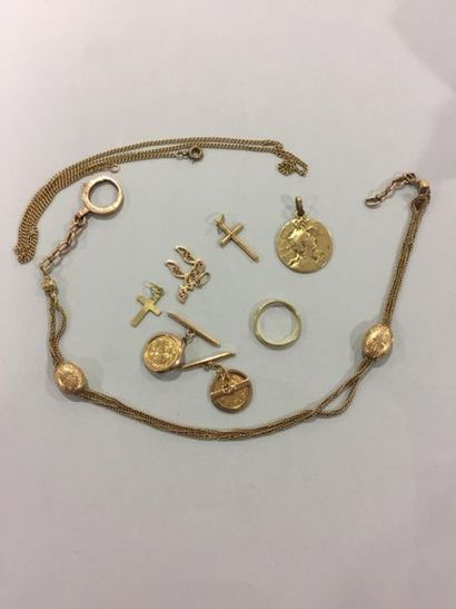 null Batch of JEWELS and DEBRIS yellow gold. 34,5 gr. AC
Lot sold on designation,...