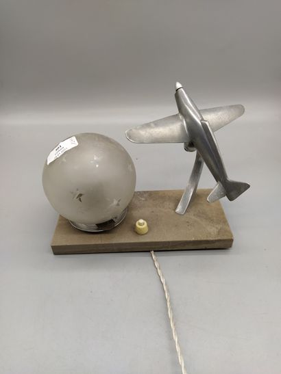 null Aviation, 5 airplanes in wood or steel and a bedside lamp on marble with an...