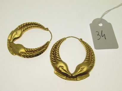 null 1 pair of creoles with fish decoration, gold embossed, hunchbacked 3.7g