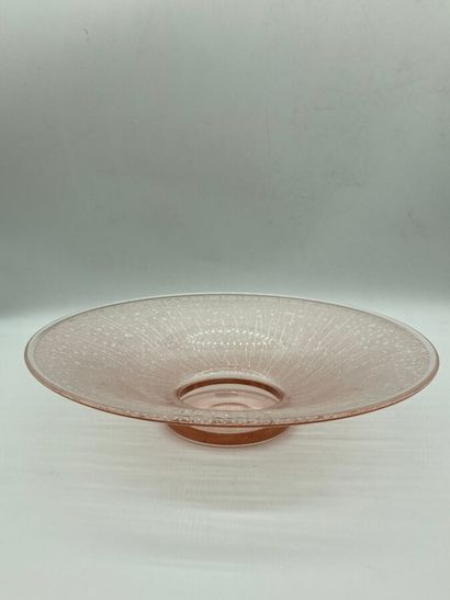 null SCHNEIDER 

A slightly curved conical bowl on a swollen base. Proof in pink...