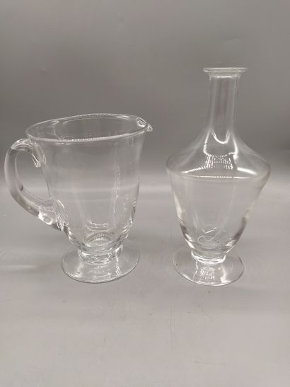 null DAUM 

Service set model " Orval ". Proofs in white crystal blown moulded and...