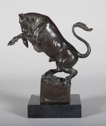 null MODERN WORK

"Leaping Bull". Proof in bonze with antique green patina on a black...