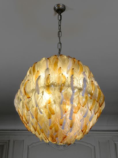 null Italian spherical chandelier with Murano pendants in the taste of Carlo Scarpa....