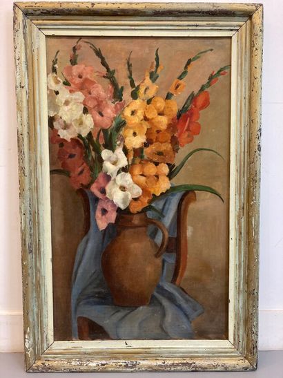  Charles Kvapil (1884-1957). 
Bouquet de glaïeuls dans une cruche. 
Huile sur toile....