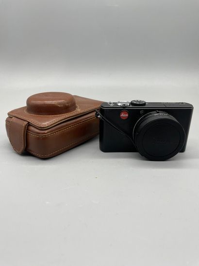 null Leica

Appareil photo numérique avec chargeur.