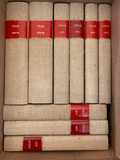 null Revue Cible reliée toile, 9 tomes, de 1976 à 1981.