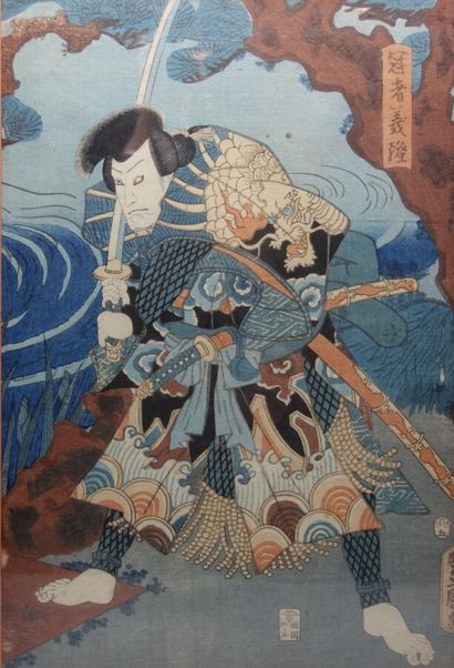 null KUNISADA-TOYOKUNI III (1786-1865) : Trois estampes oban tate-e, l'une figurant...