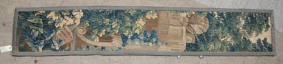 null Aubusson, fragment de tapisserie à décor architecturé.

XVIIIème siècle.

220...