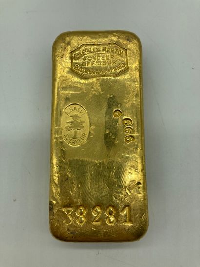 null A gold ingot numbered 38231, founder Martin. Weight: 998 gr. 

LOT SOLD ON DESIGNATION,...