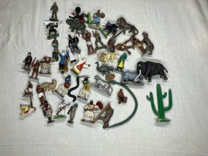 null Savane Africaine.

Figurines d'animaux et personnages.

Plombs creux, Aluminium,...