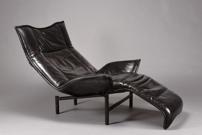 null Veranda model armchair by Vico Magistretti for Cassina in black leather.

Circa...