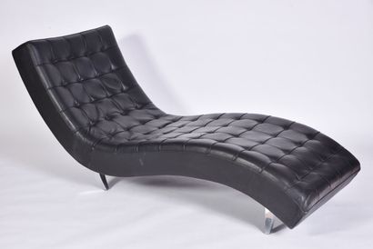 null Black leather upholstered sofa. 

H 80 cm - W 180 cm - D 71 cm.