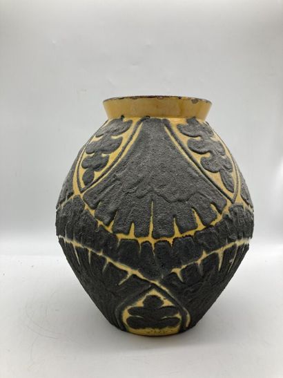 SAVOIE 
Stoneware vase with ovoid body and...