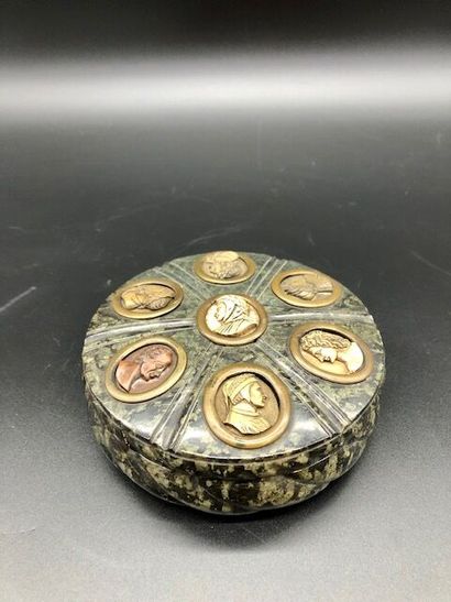 null A sea-green marble desk inkwell, lid decorated with seven profiles in the Antique...