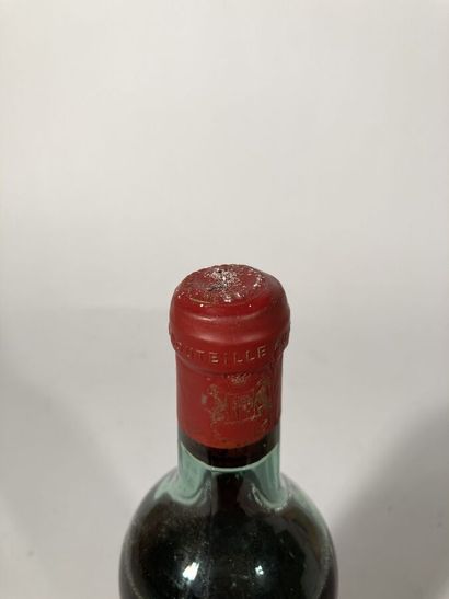 null 1 B CHÂTEAU MOUTON ROTHSCHILD (M.E.-; e.t.a; c.c. light at top; stamped cap...