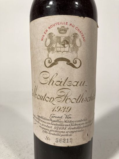 null 1 B CHÂTEAU MOUTON ROTHSCHILD (H.E.; e.l.a.; light c.c. at top; stamped capsule...