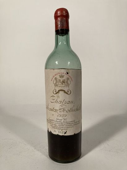 null 1 B CHÂTEAU MOUTON ROTHSCHILD (Grande vidange-; e.a; c.a at the top; stamped...
