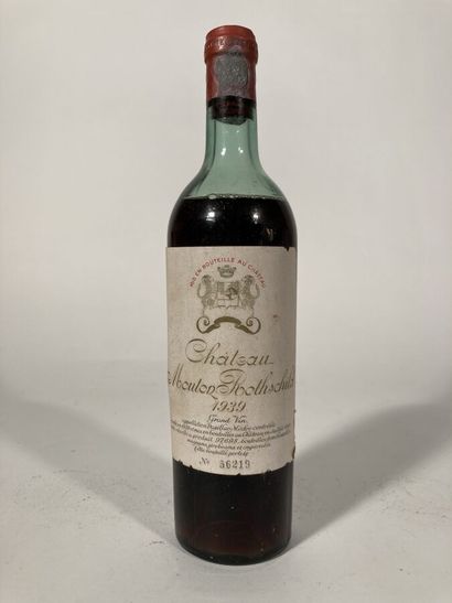 null 1 B CHÂTEAU MOUTON ROTHSCHILD (M.E.+-; e.a; c.c; stamped cap and stopper with...