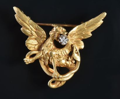 null Broche - Pendentif "Chimère" en or jaune 18K (750/oo) ciselé, faisant porte...