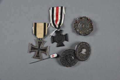  ALLEMAGNE/PRUSSE. Croix de fer de 2°classe 1914 et commémorative, les 2 avec rares...