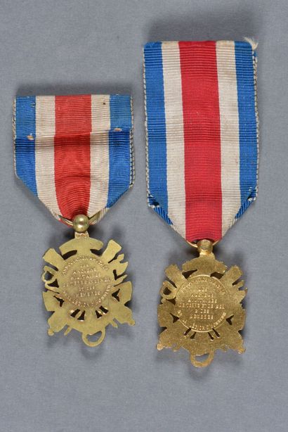 null ORDRE de la LEGION D'HONNEUR.

Médailles de l'Association Amicale des Anciens...