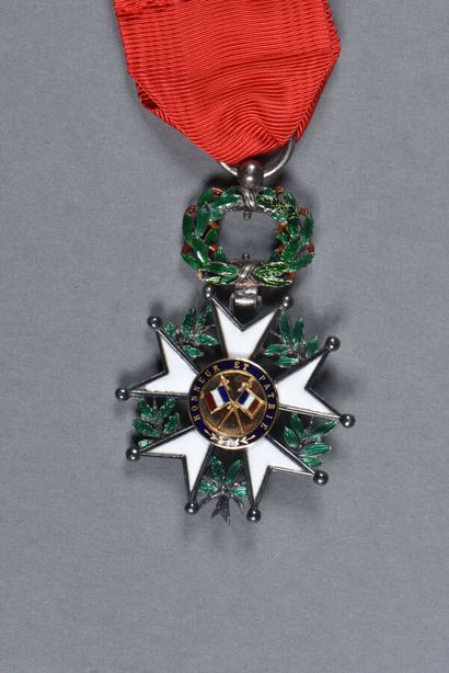 null ORDRE de la LEGION D'HONNEUR. 3°REPUBLIQUE. Croix de chevalier, modèle de bijouterie...