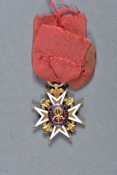  Ordre militaire de SAINT LOUIS, croix de chevalier LOUIS XVI, centres ajourés bombés,...