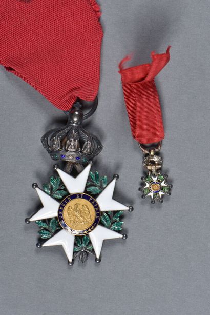 null ORDRE de la LEGION D'HONNEUR.

SECOND EMPIRE.

Croix de chevalier, argent (tête...