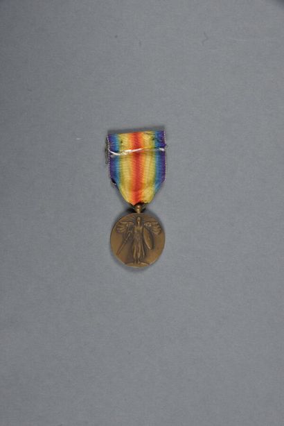 null USA. Médaille Interalliée, frappe française marquée bronze.