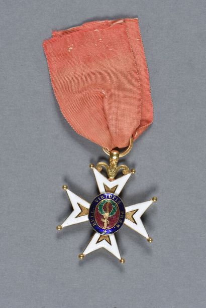 null ORDRE MILITAIRE DE SAINT LOUIS. Croix de chevalier à boules, sans lys, centres...